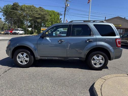 Green 2010 Ford Escape XLT