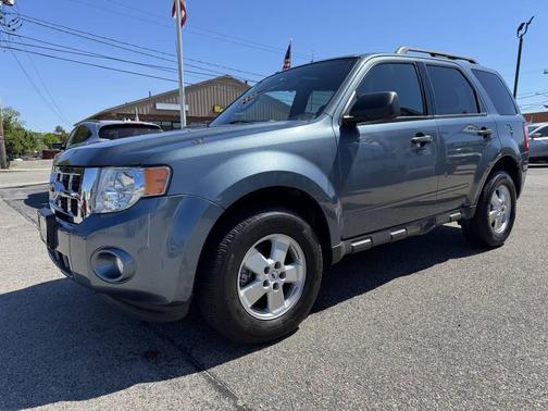 Green 2010 Ford Escape XLT