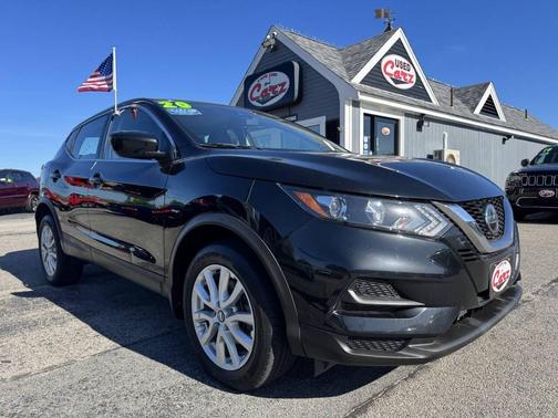 Magnetic Black Pearl 2020 Nissan Rogue Sport S