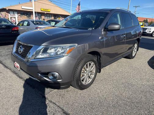 2016 Nissan Pathfinder SV