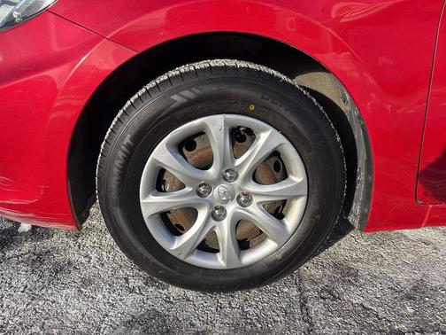 2013 Hyundai Accent SE