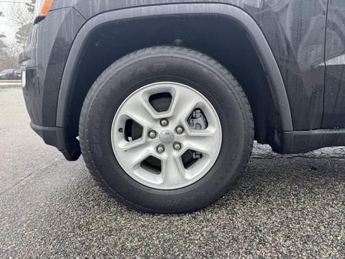 2017 Jeep Grand Cherokee Laredo