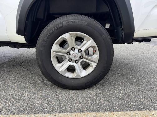 2016 Toyota Tacoma SR