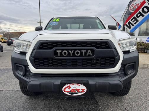 2016 Toyota Tacoma SR