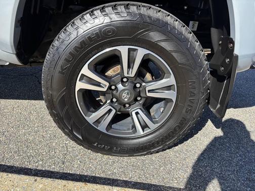 2019 Toyota Tacoma TRD Sport