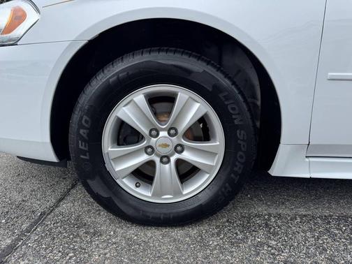 Summit White 2015 Chevrolet Impala Limited LS