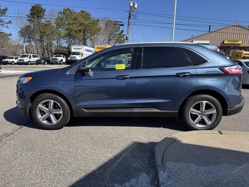 Blue Metallic 2019 Ford Edge SEL