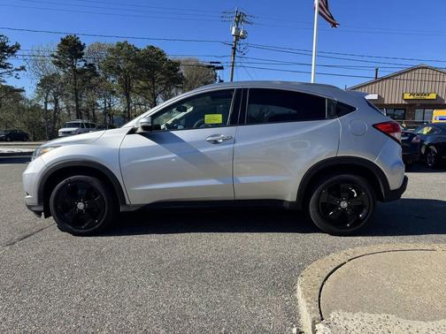 Alabaster Silver Metallic 2016 Honda HR-V EX-L w/Navigation