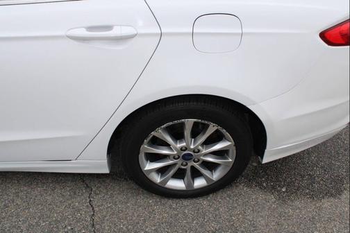 Oxford White 2017 Ford Fusion Hybrid S