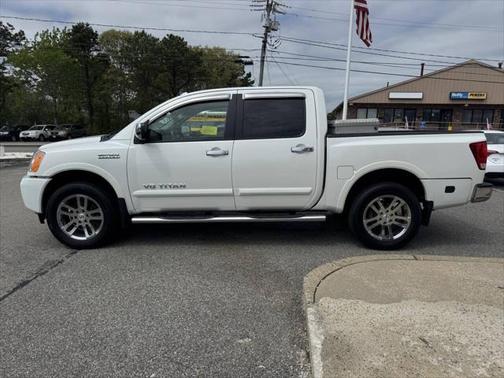 2015 Nissan Titan SL