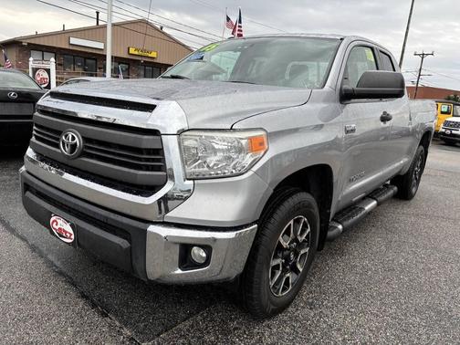 2015 Toyota Tundra SR5