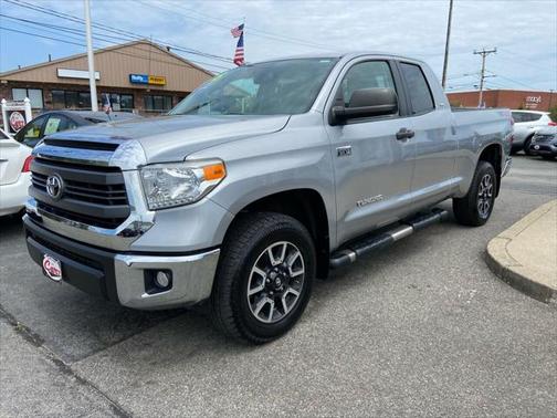 2015 Toyota Tundra SR5