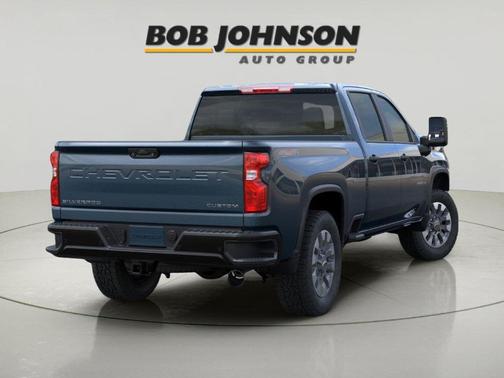 Lakeshore Blue Metallic 2026 Chevrolet Silverado 2500 Custom
