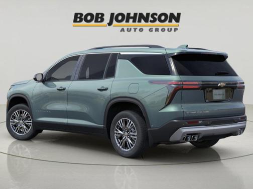 Green Metallic 2027 Chevrolet Traverse LT