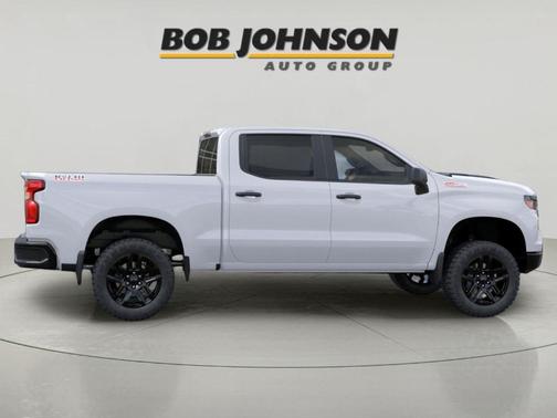 Summit White 2026 Chevrolet Silverado 1500 Custom Trail Boss
