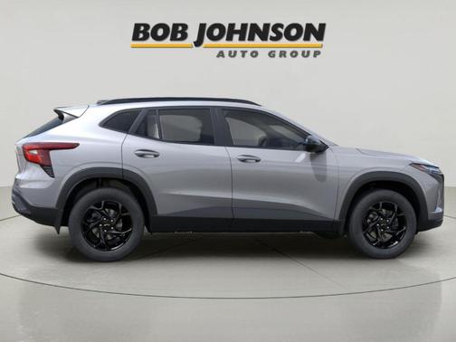 Sterling Gray Metallic 2026 Chevrolet Trax LT