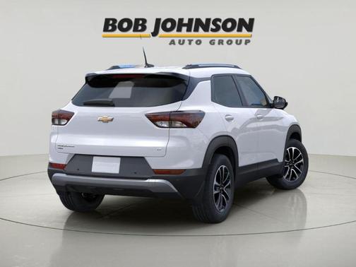 Summit White 2026 Chevrolet Trailblazer LT