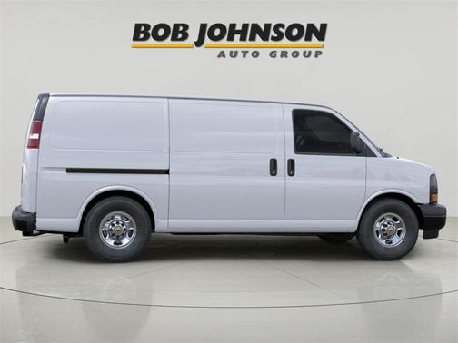 2025 Chevrolet Express 3500 Work Van