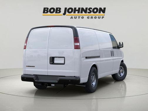 Summit White 2025 Chevrolet Express 3500 Work Van
