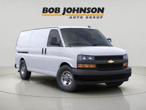 Summit White 2025 Chevrolet Express 3500 Work Van