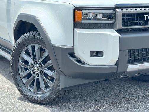 Wind Chill Pearl 2026 Toyota Land Cruiser Base