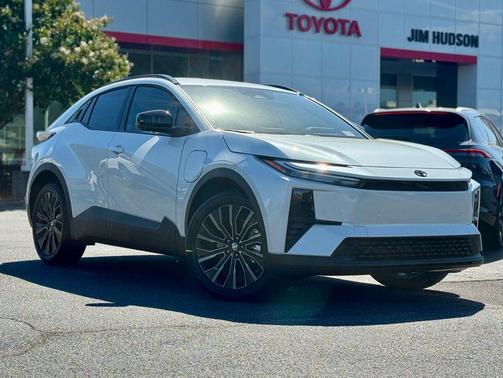 Wind Chill Pearl 2026 Toyota C-HR XSE