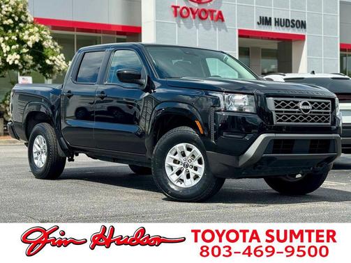 Super Black 2024 Nissan Frontier SV