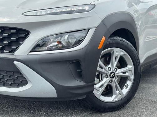 Cyber Silver 2023 Hyundai KONA SEL