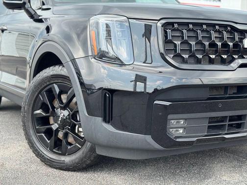 Ebony Black 2024 Kia Telluride SX X-Pro
