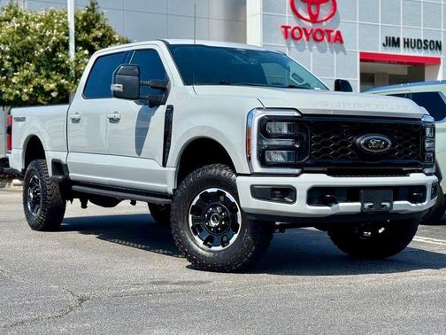 Avalanche 2025 Ford F-250 Lariat