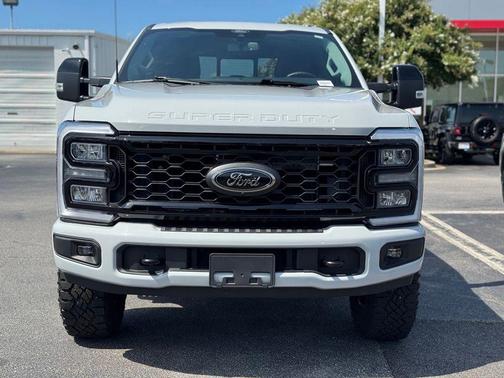 Avalanche 2025 Ford F-250 Lariat