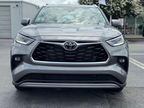 Heavy Metal 2026 Toyota Highlander Platinum