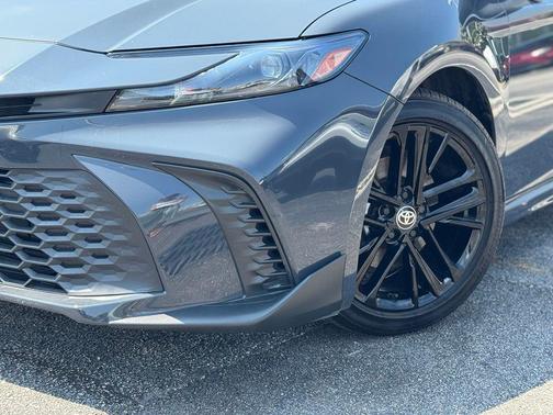 Underground 2025 Toyota Camry SE