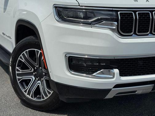 Bright White Clearcoat 2024 Jeep Wagoneer Series II 4x2