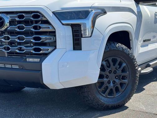 Ice Cap 2026 Toyota Tundra SR5