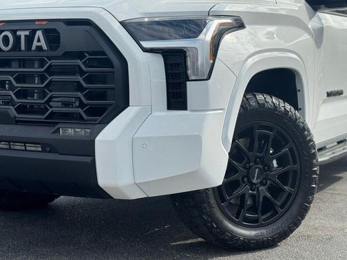 Ice Cap 2026 Toyota Tundra SR5