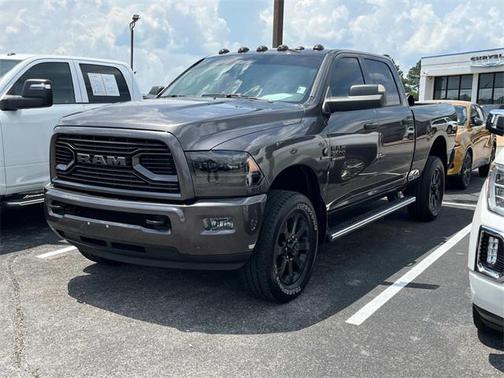 2017 RAM 2500 Tradesman Crew Cab 4x4 6'4' Box