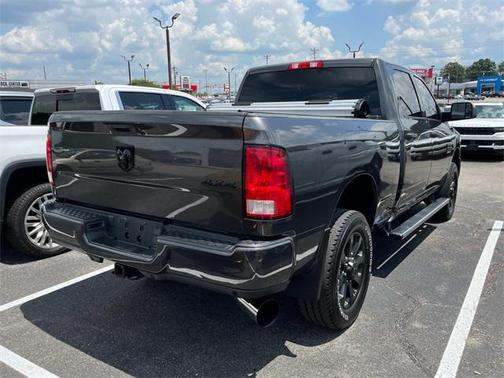 2017 RAM 2500 Tradesman Crew Cab 4x4 6'4' Box