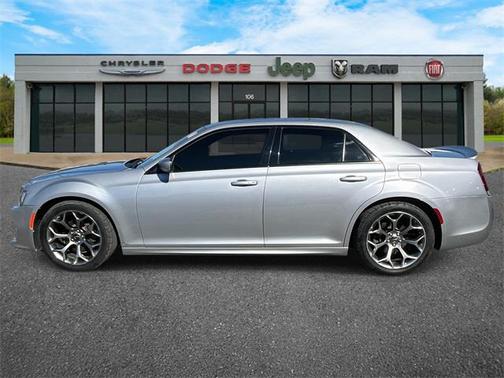 2018 Chrysler 300 S