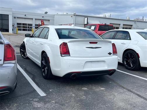 2023 Chrysler 300 C