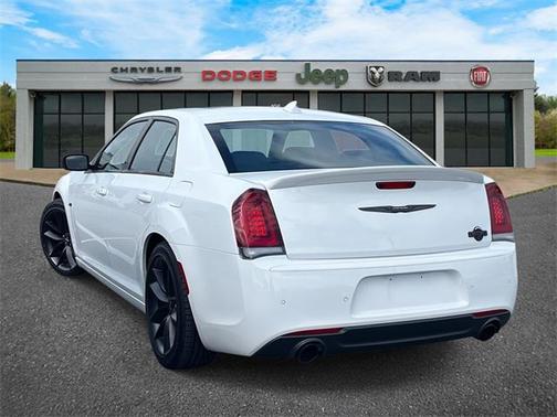 2023 Chrysler 300 C
