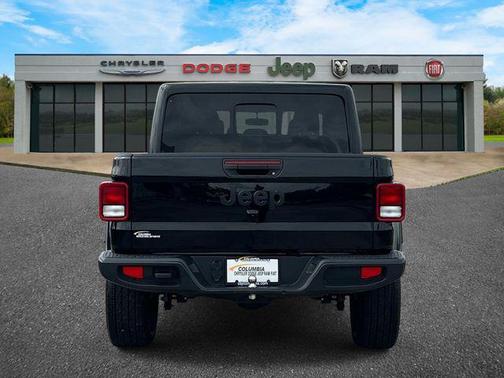 Black Clearcoat 2024 Jeep Gladiator Nighthawk