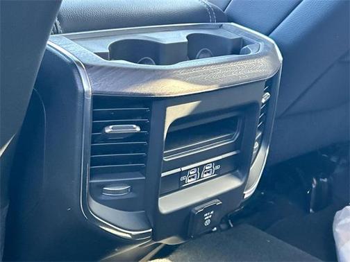 2025 RAM 2500 Laramie Crew Cab 4x4 6'4' Box