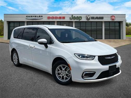 2023 Chrysler Pacifica Touring