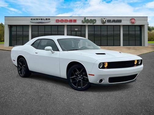 White Knuckle Clearcoat 2023 Dodge Challenger SXT