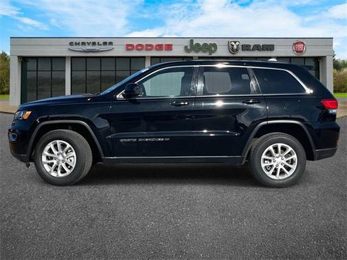 2022 Jeep Grand Cherokee Laredo