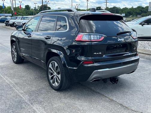 2019 Jeep Cherokee Overland