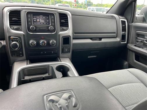 2023 RAM 1500 Classic Warlock Crew Cab 4x4 5'7' Box