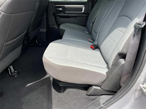 2023 RAM 1500 Classic Warlock Crew Cab 4x4 5'7' Box
