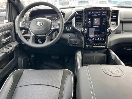 2025 RAM 2500 Laramie Crew Cab 4x4 6'4' Box